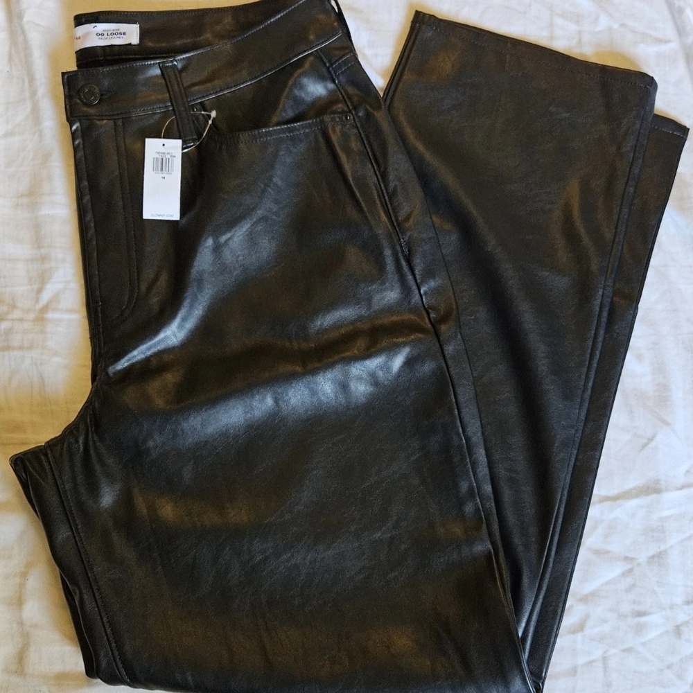 Old Navy Black Straight Leg Pants